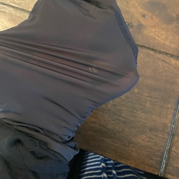 Black full length with black mesh. Super cute - Picture 4 of 4